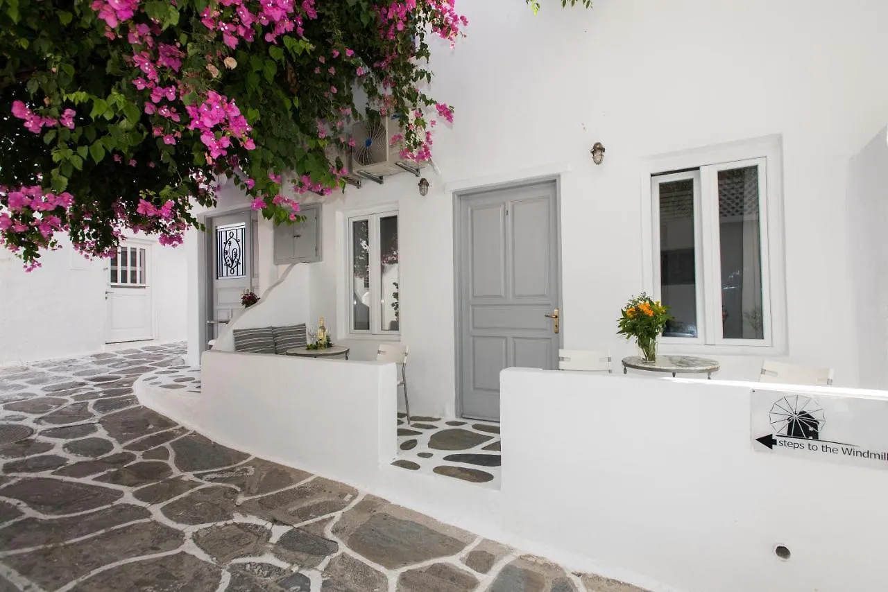 Lirous Studios Mykonos Town 0*,